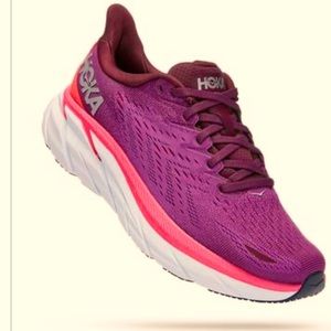 New Hoka Clifton 8 Women’s running shoes in size 9 W grape color.  Never used!